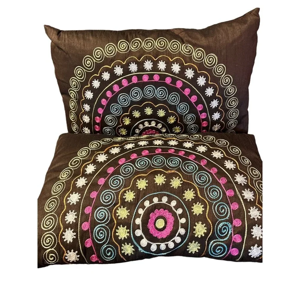 Pier 1 One Embroidered Style BOHO Rectangular Lumbar Throw 2 Zippered Pillows
